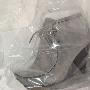 Plenty by tracy reese gray wedges in a womens size 39 1/2M